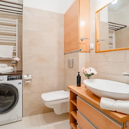 Apartment Rakowicka Parking Balkon By Hosty Krakow