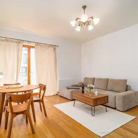 Rakowicka Parking Balkon By Hosty Apartamento
