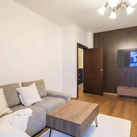 Rakowicka Parking Balkon By Hosty Apartamento Cracóvia